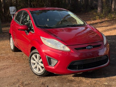Used 2011 Ford Fiesta SE w/ 202A Rapid Spec Order Code image 29
