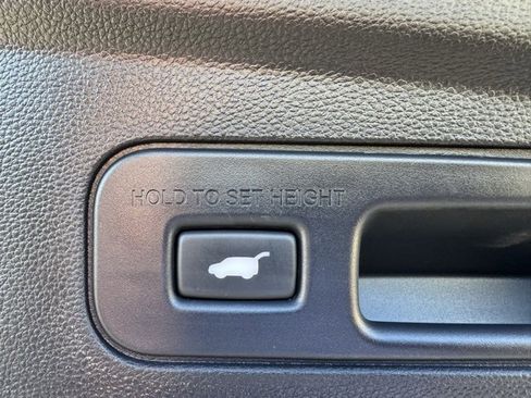 Used 2025 Acura MDX A-Spec image 10