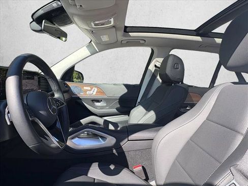 Used 2025 Mercedes-Benz GLE 350 4MATIC image 12