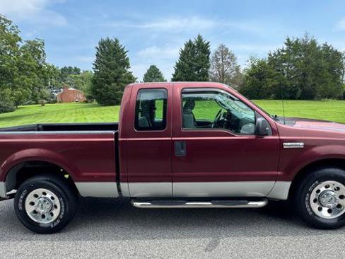 Used 2006 Ford F250 XL RWD image 6