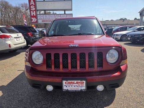 Used 2014 Jeep Patriot Latitude image 3