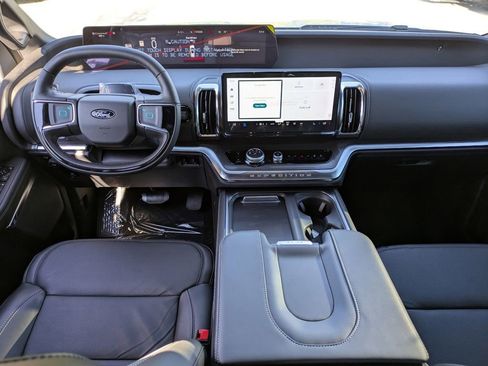 New 2025 Ford Expedition Platinum w/ Stealth Performance Package image 20