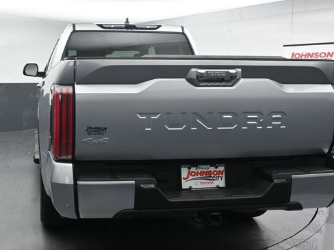 Used 2024 Toyota Tundra Limited AWD/4WD image 7