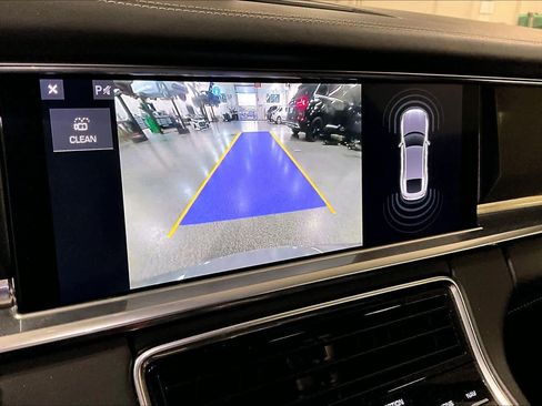 Used 2019 Porsche Panamera GTS w/ Premium Package Plus image 27