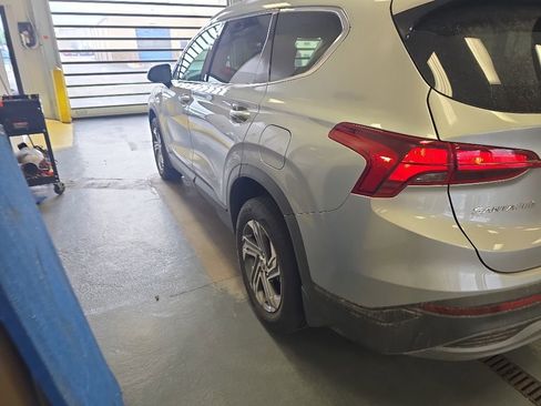 Used 2023 Hyundai Santa Fe SEL AWD/4WD image 2