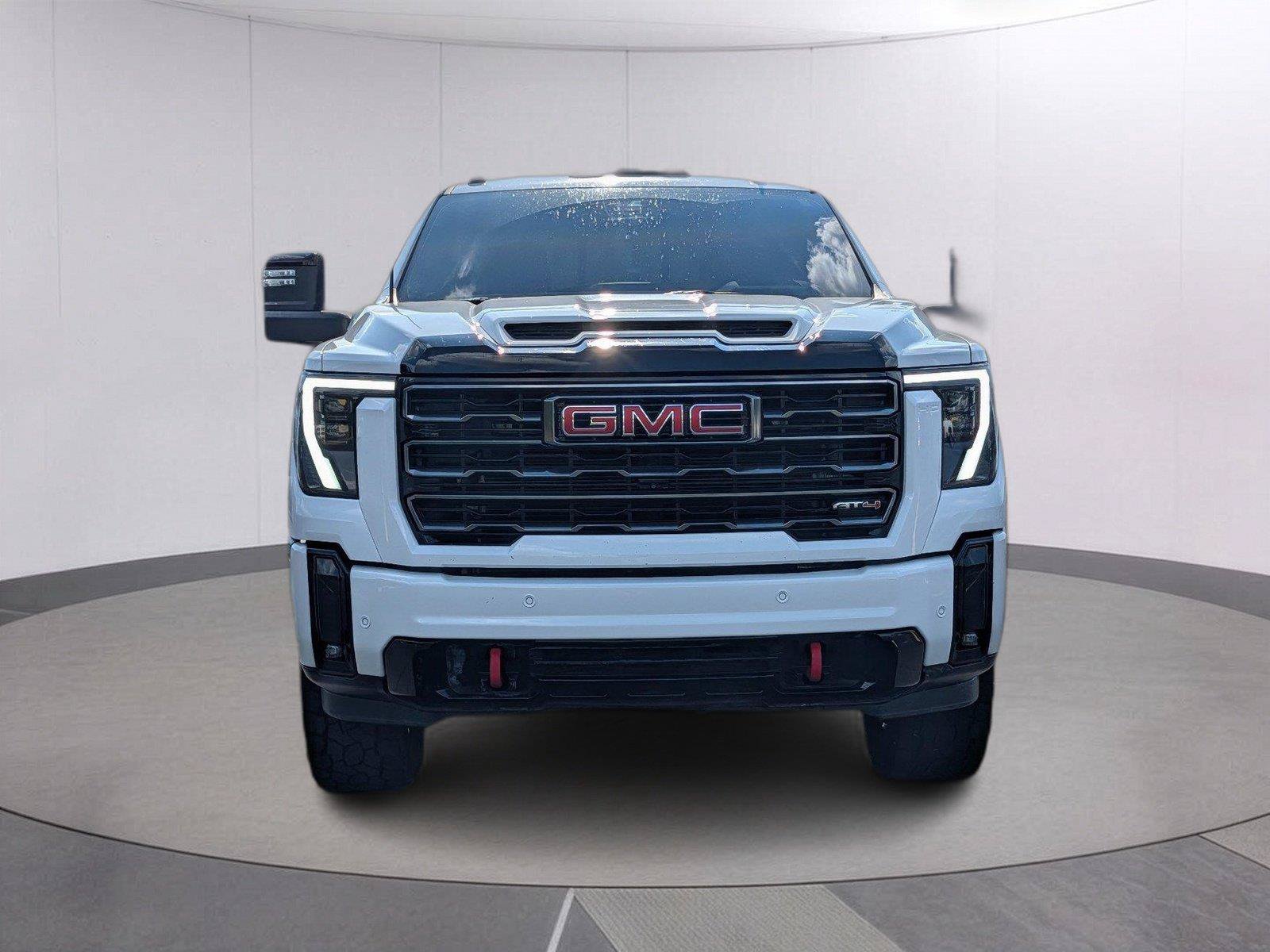 Used 2025 GMC Sierra 3500 AT4 w/ AT4 Premium Plus Package AWD/4WD image 9