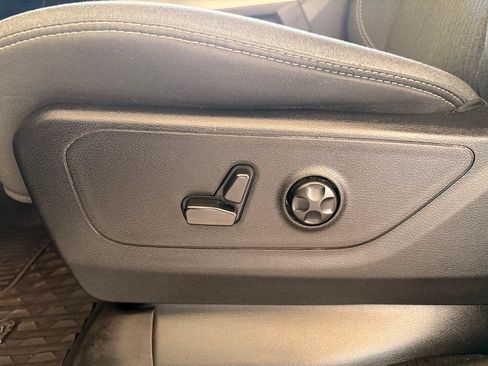 Used 2019 RAM 1500 Big Horn AWD/4WD image 21