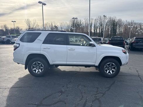 Used 2024 Toyota 4Runner TRD Off-Road image 4