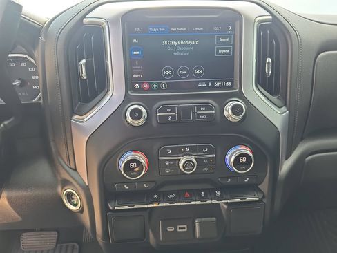 Used 2022 GMC Sierra 1500 SLE AWD/4WD image 22