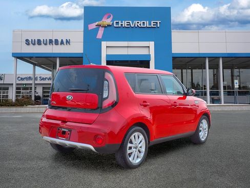 Used 2018 Kia Soul + FWD image 5