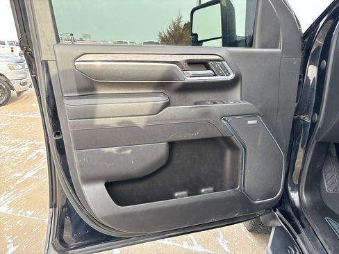 Used 2024 Chevrolet Silverado 3500 LTZ w/ LTZ Convenience Package image 13