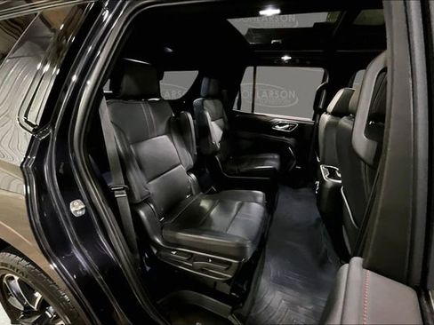 Used 2022 Chevrolet Tahoe RST w/ Luxury Package AWD/4WD image 16
