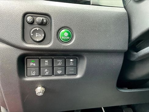 Used 2025 Honda Ridgeline Black Edition image 39