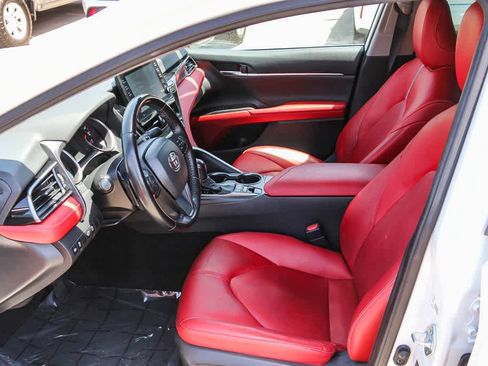 Used 2022 Toyota Camry XSE FWD image 19