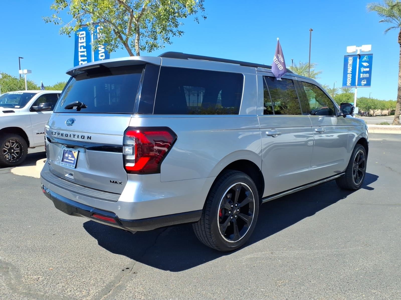 Certified 2024 Ford Expedition Max Limited AWD/4WD image 4