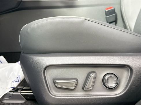 New 2026 Toyota RAV4 FWD image 31