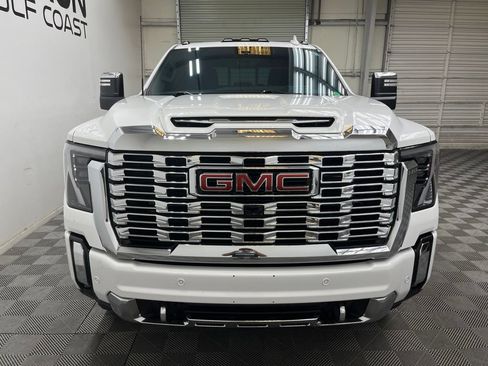 Used 2024 GMC Sierra 2500 Denali w/ Denali Reserve Package AWD/4WD image 4