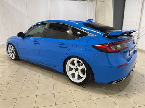 Used 2023 Honda Civic Sport Touring image 3