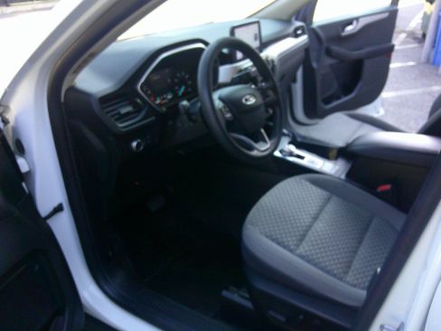 Used 2020 Ford Escape SE FWD image 55