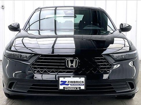 Certified 2025 Honda Accord Sport image 3