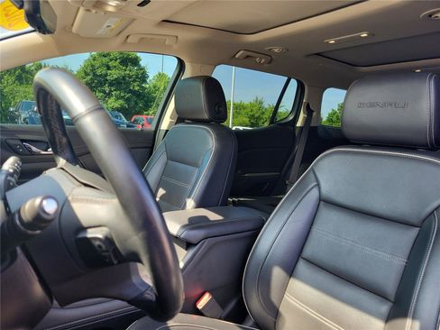 Used 2023 GMC Acadia Denali w/ Black Diamond Edition FWD image 19
