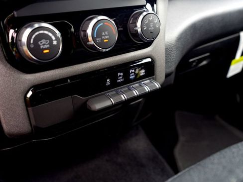 New 2026 RAM 1500 Express RWD image 17