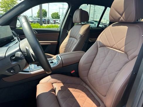 Used 2026 BMW X5 M60i w/ Executive Package AWD/4WD image 29
