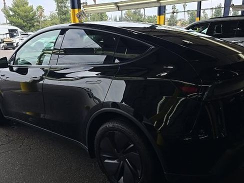 Used 2026 Tesla Model Y AWD image 2