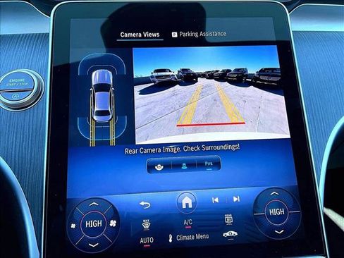 Used 2025 Mercedes-Benz C 300 Sedan image 23