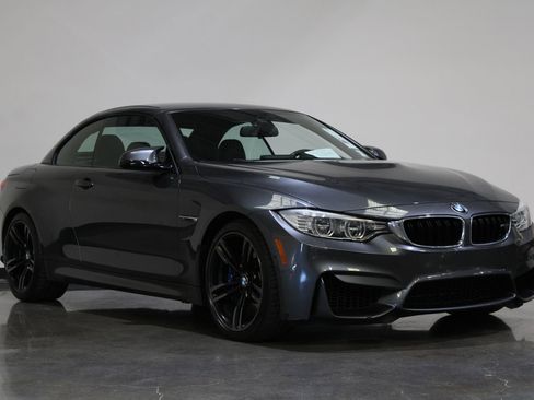 Used 2015 BMW M4 Convertible image 3