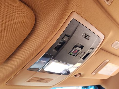 Used 2024 Lexus ES 300h Ultra Luxury w/ Accessory Package (Z2) FWD image 34