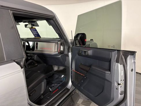 Certified 2024 Ford Bronco Raptor w/ Interior Carbon Fiber Pack 6 AWD/4WD image 32