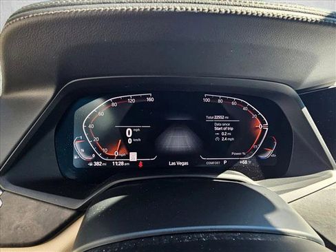 Used 2022 BMW X5 xDrive40i w/ Parking Assistance Package image 11