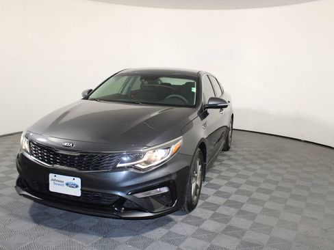 Used 2020 Kia Optima LX image 4