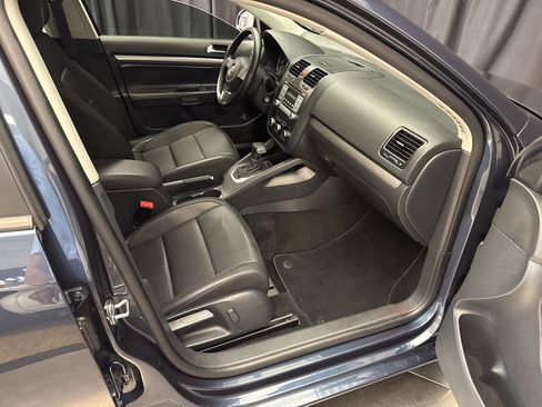 Used 2010 Volkswagen Jetta SE image 30