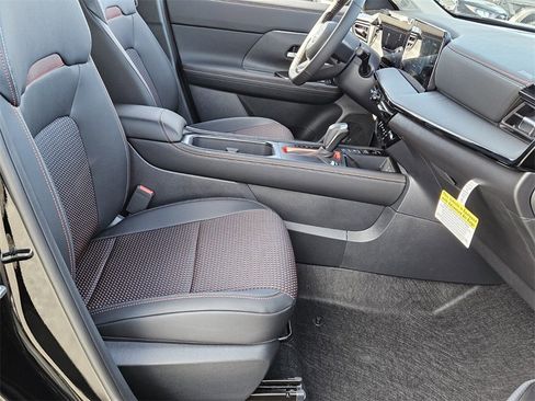 New 2026 Nissan Kicks SR image 13