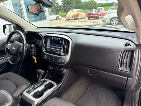 Used 2018 Chevrolet Colorado LT w/ LT Convenience Package AWD/4WD image 27