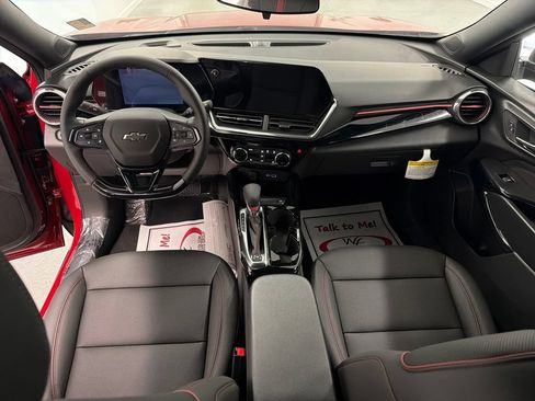 New 2026 Chevrolet Trax RS w/ Driver Confidence Package FWD image 17