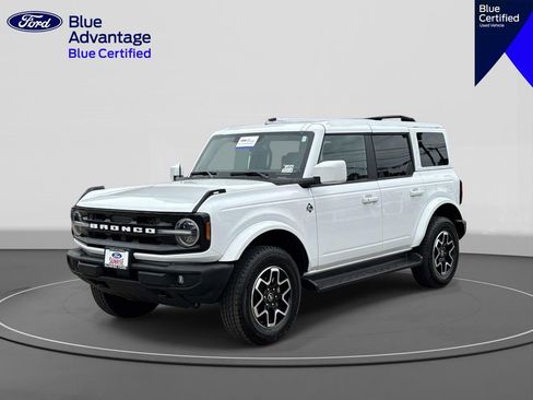Certified 2025 Ford Bronco Outer Banks AWD/4WD image 1