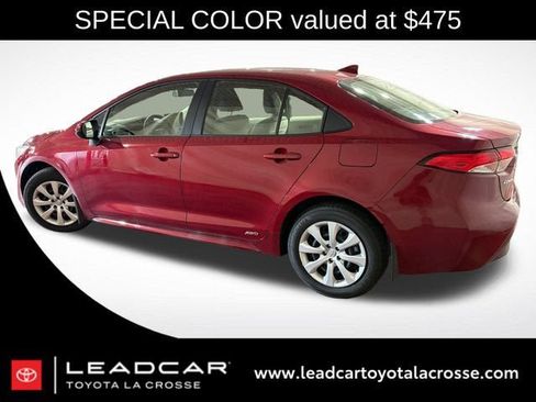 Used 2026 Toyota Corolla LE AWD/4WD image 2