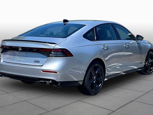Used 2025 Honda Accord Sport image 13
