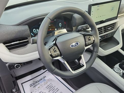 New 2026 Ford Explorer Platinum w/ LUX Leather Package image 14