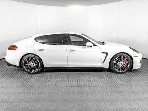 Used 2015 Porsche Panamera GTS AWD/4WD image 9