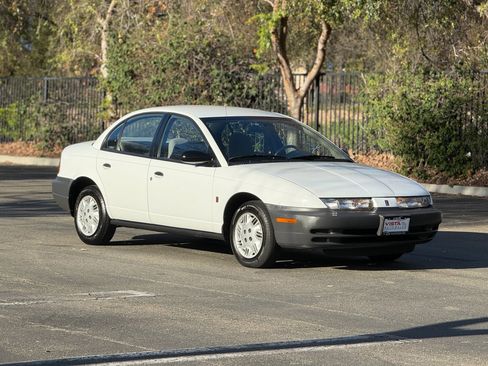 Used 1998 Saturn S-Series SL1 image 7