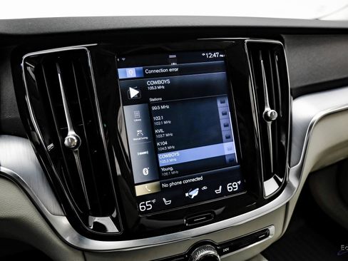 Used 2020 Volvo V60 T5 Momentum w/ Protection Package Premier image 61