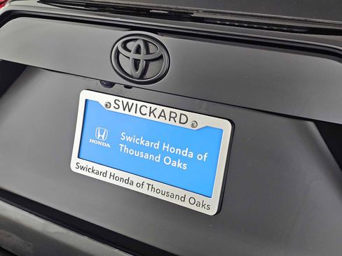 Used 2022 Toyota RAV4 XLE Premium image 26