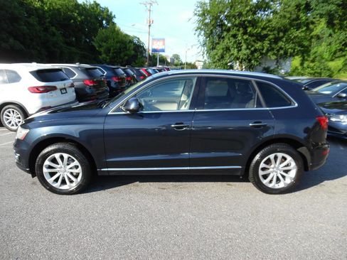 Used 2015 Audi Q5 2.0T Premium Plus w/ Technology Package AWD/4WD image 2