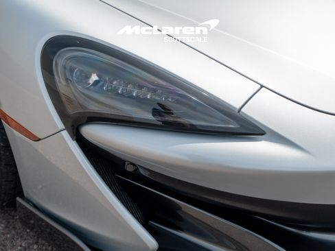 Used 2020 McLaren 600LT Spider RWD image 19