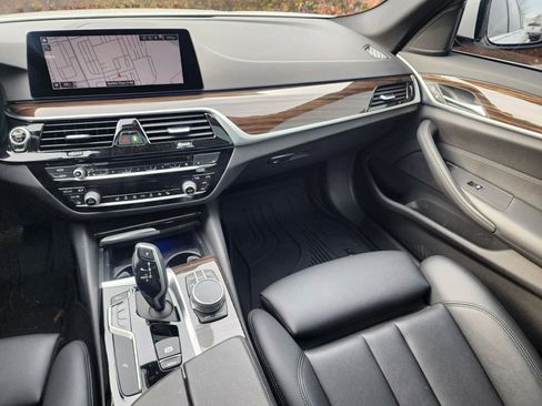 Used 2020 BMW 530i image 18