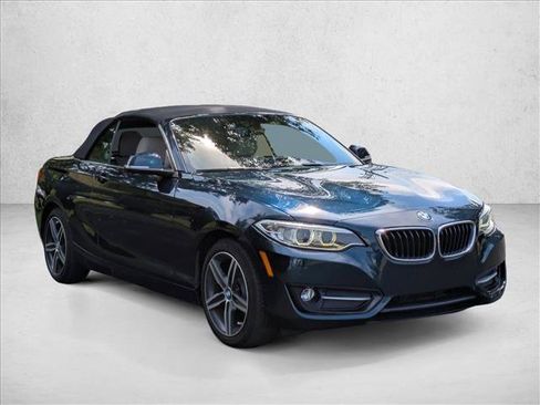 Used 2017 BMW 230i Convertible RWD image 3
